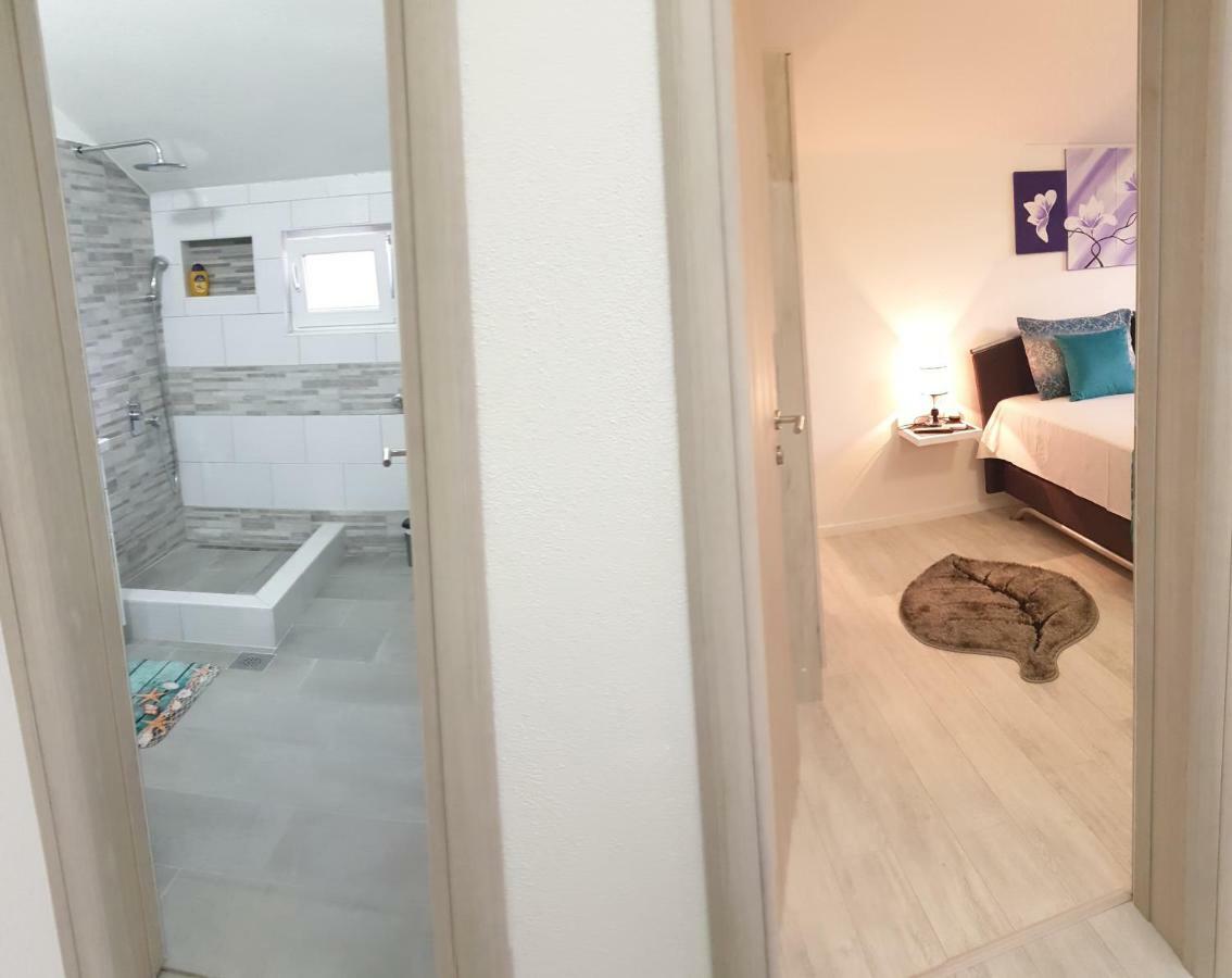 מוסטר Holiday Home Flora מראה חיצוני תמונה
