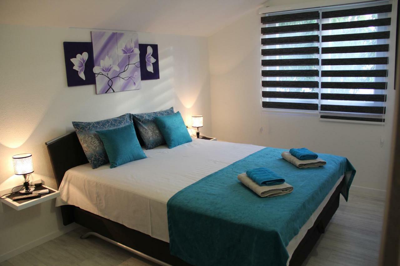 מוסטר Holiday Home Flora מראה חיצוני תמונה