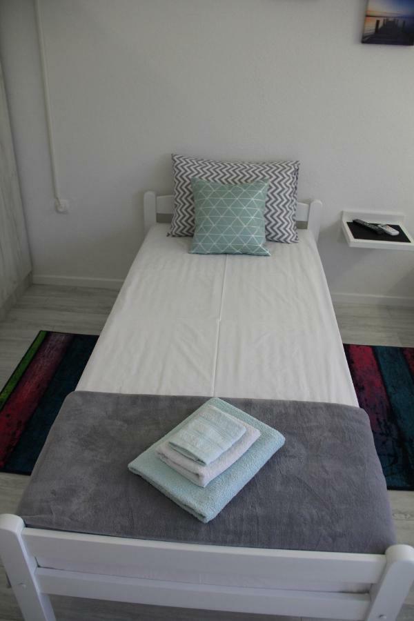 מוסטר Holiday Home Flora מראה חיצוני תמונה